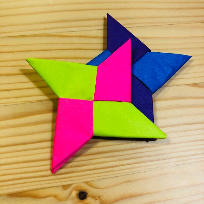 簡単折り紙 手裏剣 の折り方 How To Fold Origami Throwing Star
