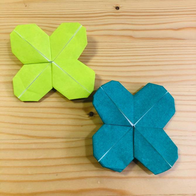 簡単折り紙 四葉のクローバー の折り方 How To Fold Origami Four Leaf Clover