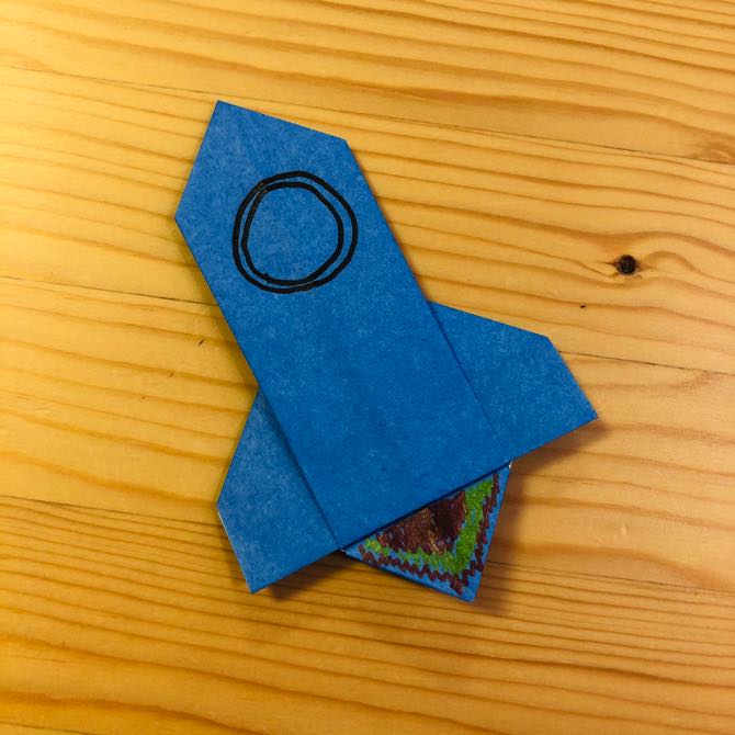 簡単折り紙『ロケット4』の折り方｜How to fold origami “Rocket4”